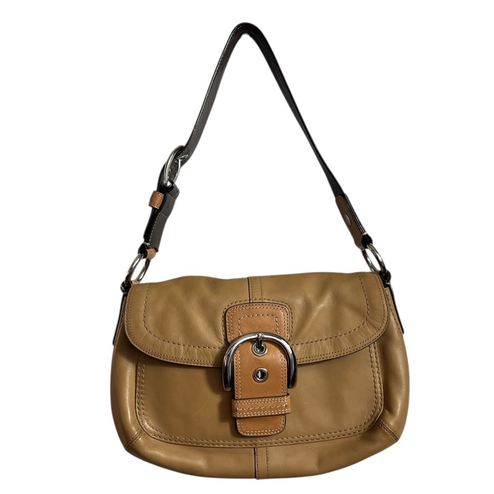 Vintage Y2K Coach F13105  British Tan Soho Leather w/Buckle Shoulder Bag